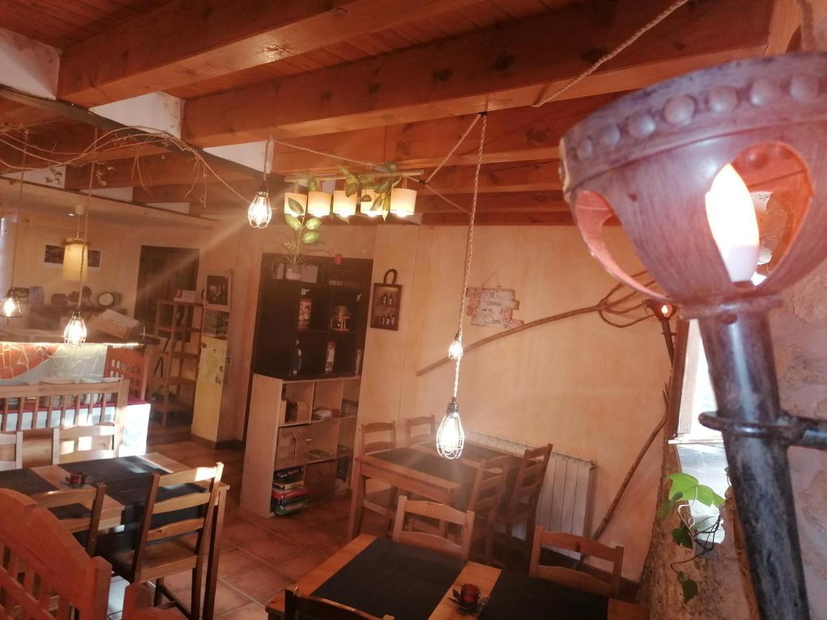 Lo Paller De Roc Montescladó Dış mekan fotoğraf