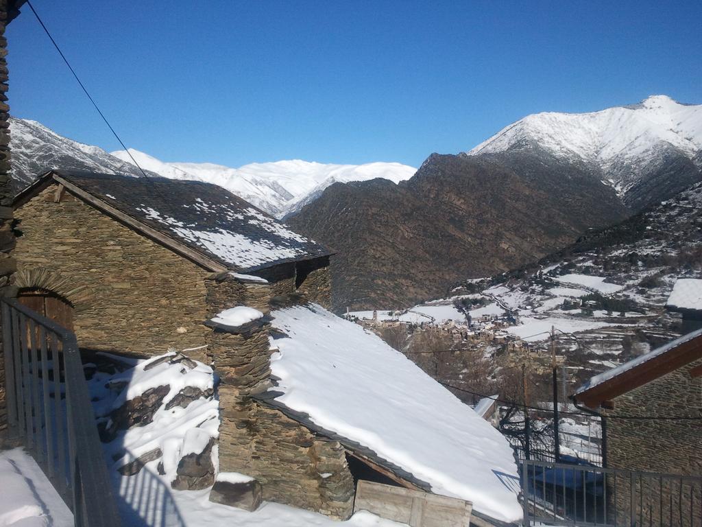 Lo Paller De Roc Montescladó Dış mekan fotoğraf
